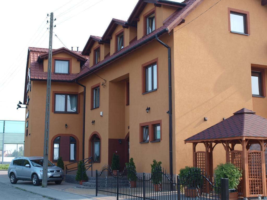 Zajazd Bachus Dabrowa Górnicza Exterior foto